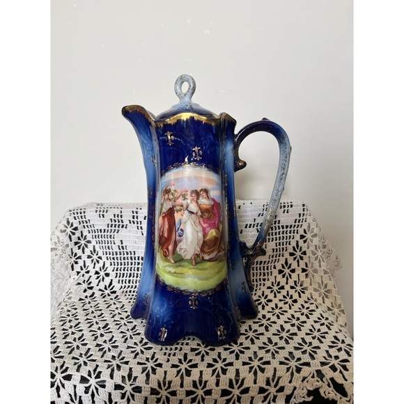 Signed Antique Victoria Carlsbad Pitcher with lid - Picture 1 of 7